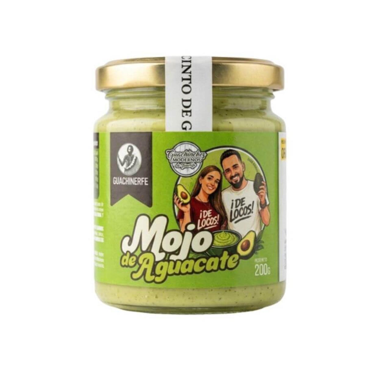 Un bote de mojo de aguacate.