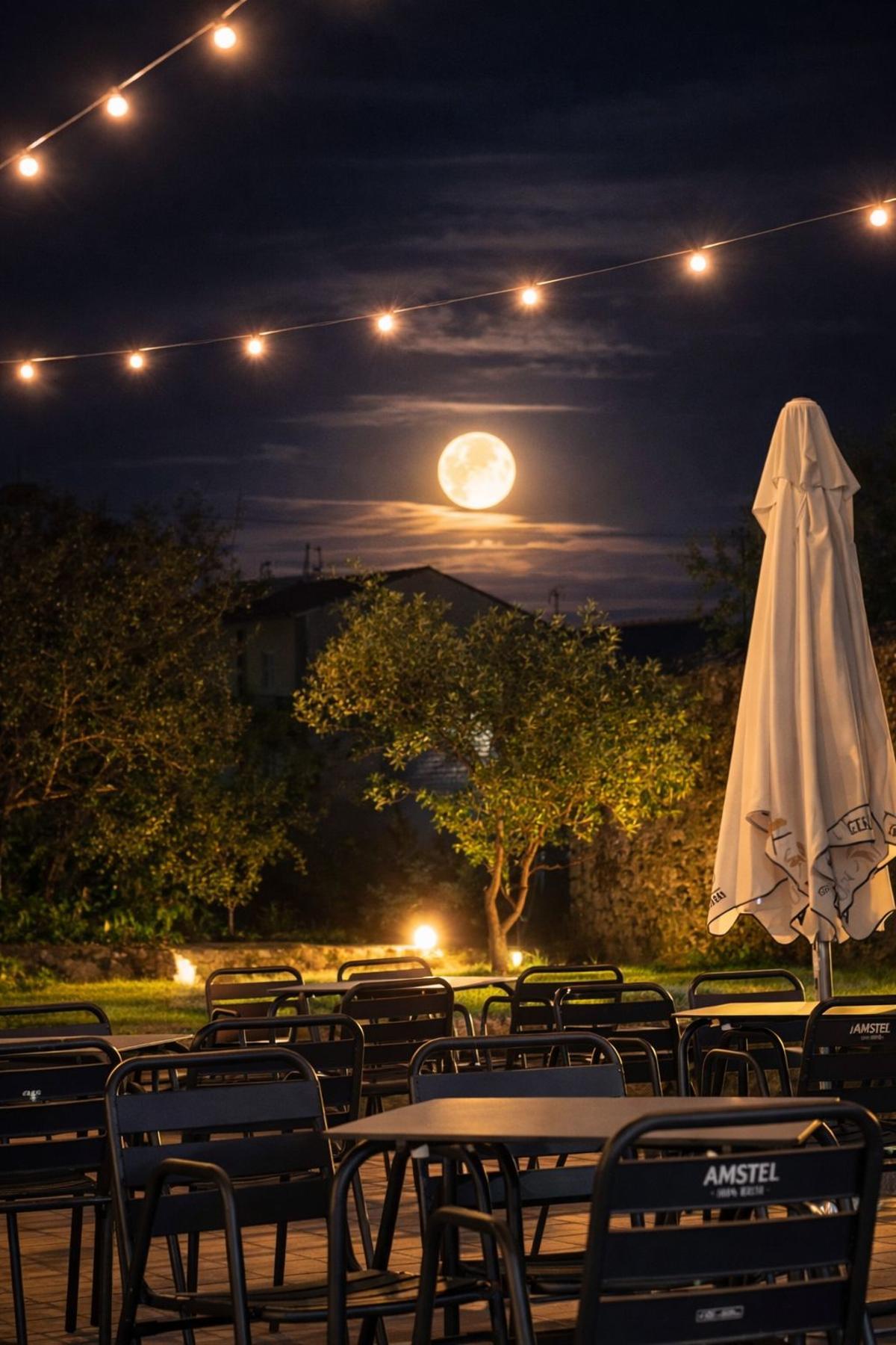 Valverde del Fresno estrena 'El Terraza', un local versátil para disfrutar todo el día