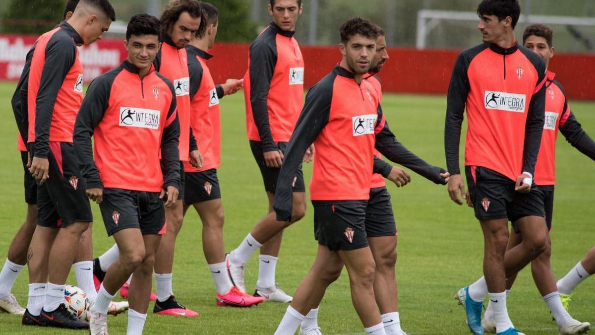 Nacho Méndez, en el centro, durante un entrenamiento.