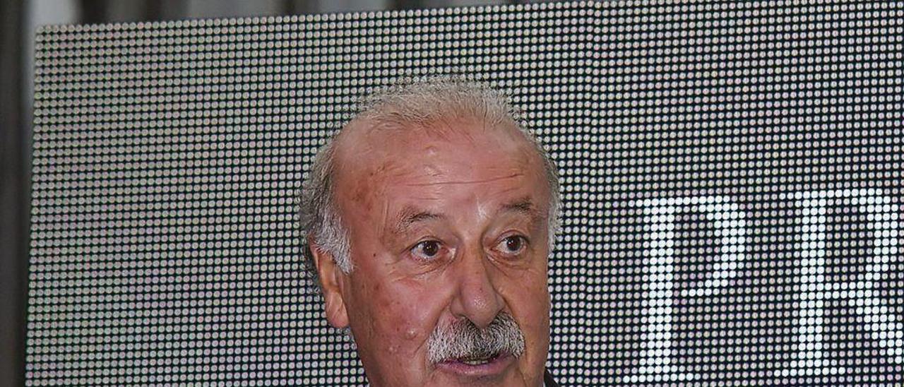 Vicente del Bosque, en una de sus visitas a Oviedo.