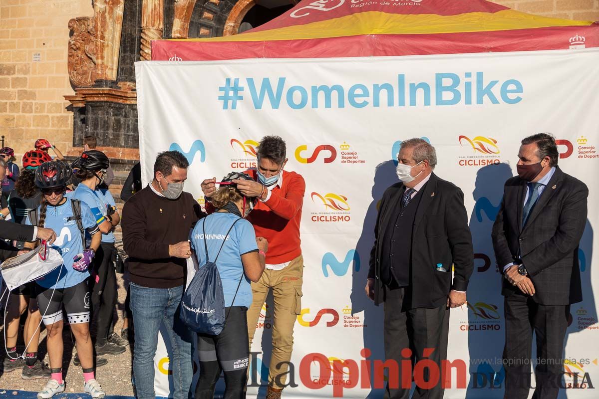 Women in Bike124.jpg