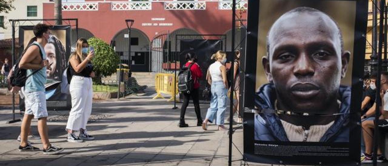 Una de las imágenes atacadas en la muestra del Festival Periplo.