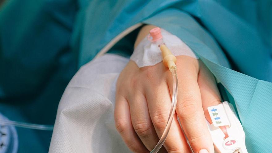 Falta de recursos en cuidados paliativos: 80.000 españoles mueren cada año sin recibir atención de calidad