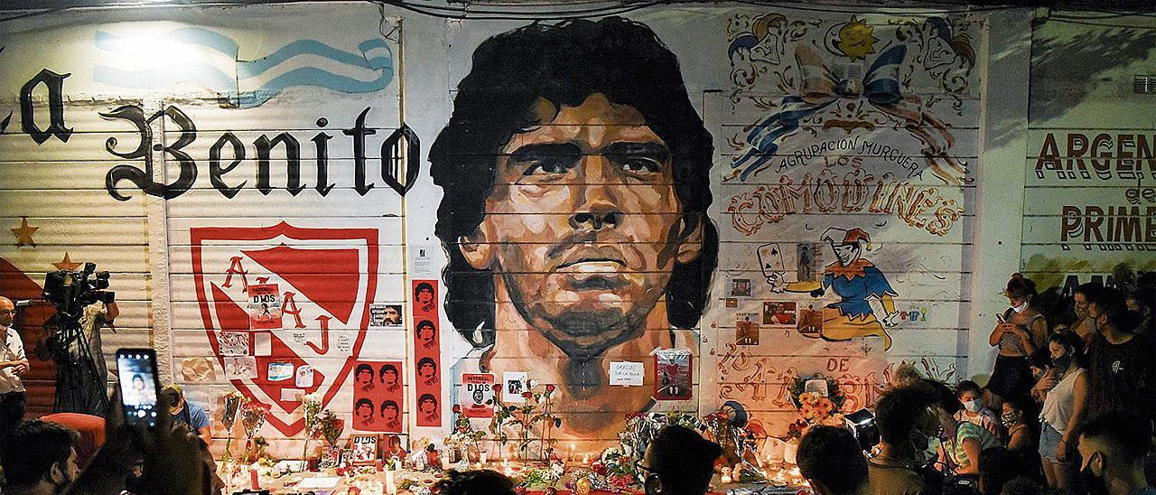 Un mural en homenaje a Maradona.