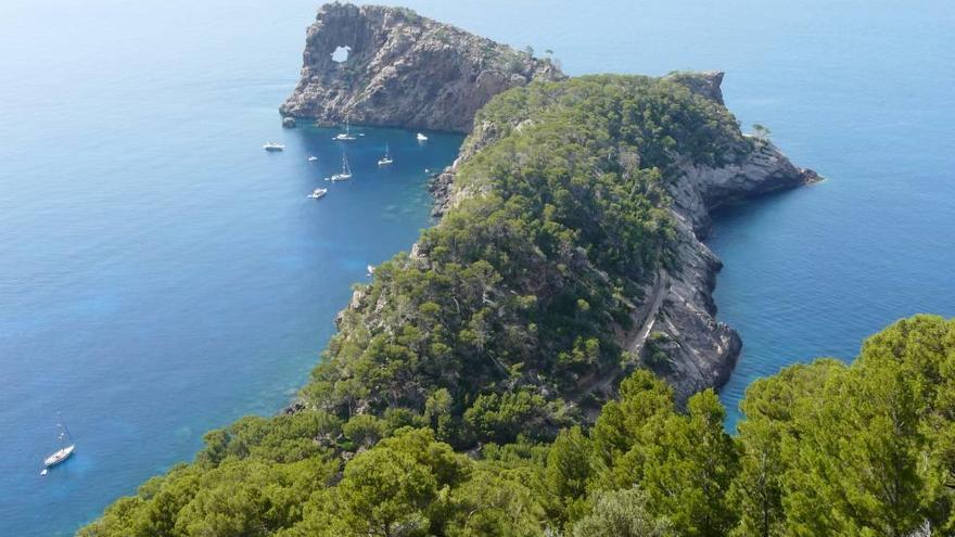 Sa Foradada, parte de la Serra de Tramuntana.