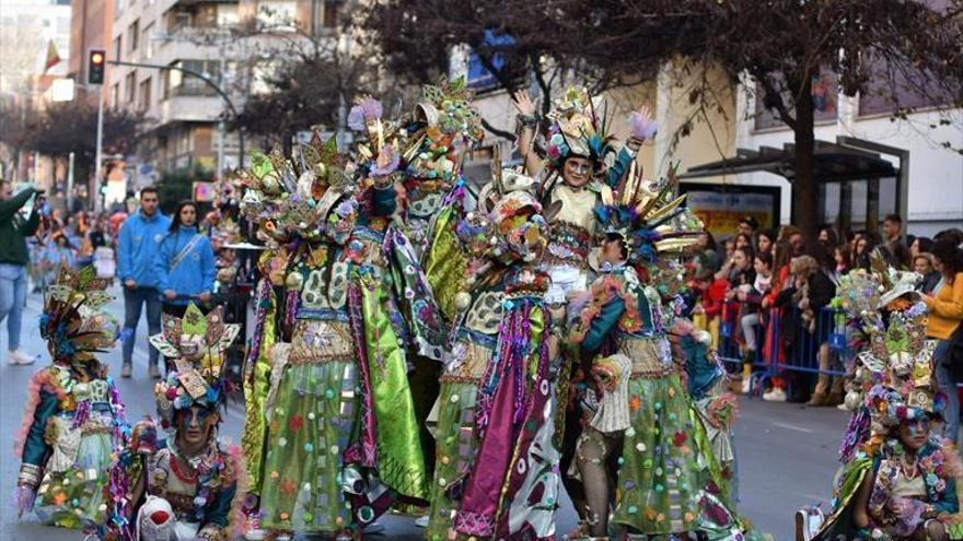 El Desfile Infantil de Comparsas deslumbra