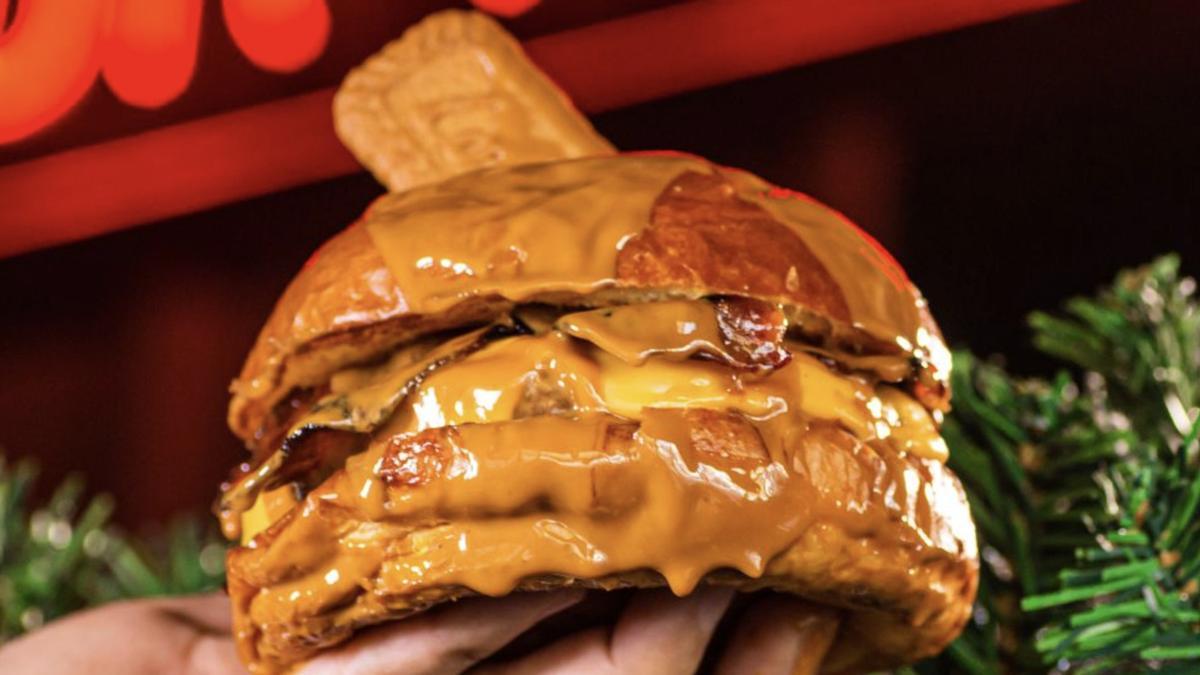 La hamburguesa Glory Holy de Porneat (Madrid) incluye galleta Lotus entre sus ingredientes.