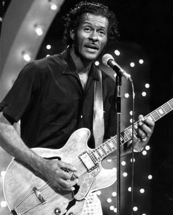 Chuck Berry en el programa de televisión The Midnight Special (1973).