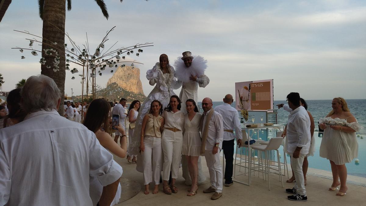 Un momento de la fiesta en el Beach Club del Gran Hotel Sol y Mar