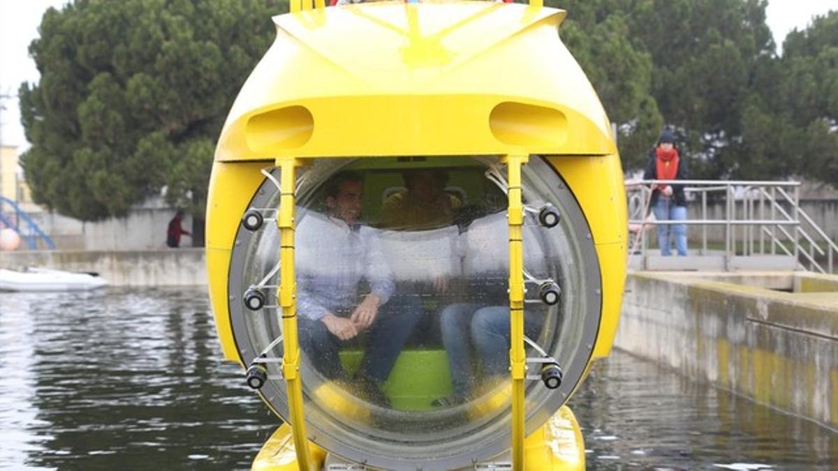 El submarino 'Ictineu', en la depuradora de Sant Feliu de Llobregat.