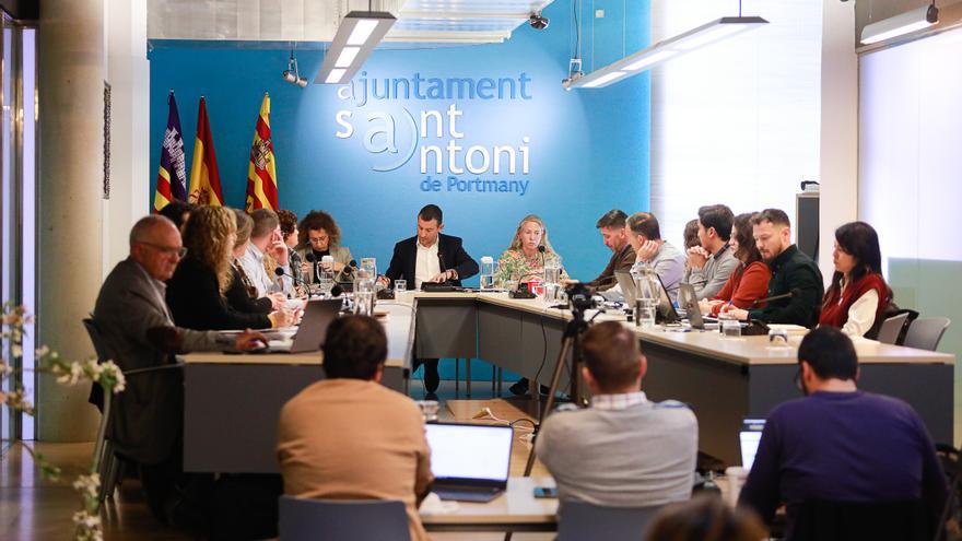 Marcos Serra «se aprovecha» de la enfermedad de un edil del PSOE
