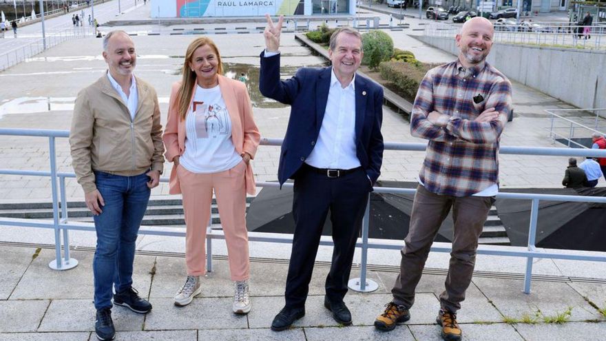 Regades, Silva, Caballero y “Pity”, de O Marisquiño. | // MARTA G. BREA