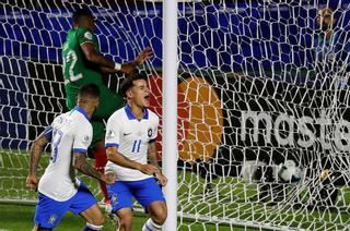 Brasil derrotó 3-0 a Bolivia con un Coutinho goleador