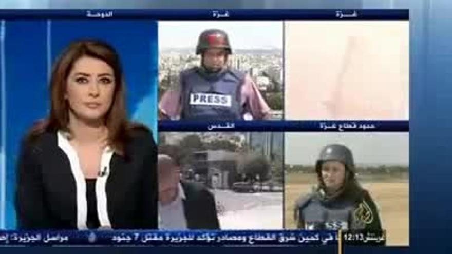 Un periodista rompe a llorar mientras informa de los bombardeos en Gaza