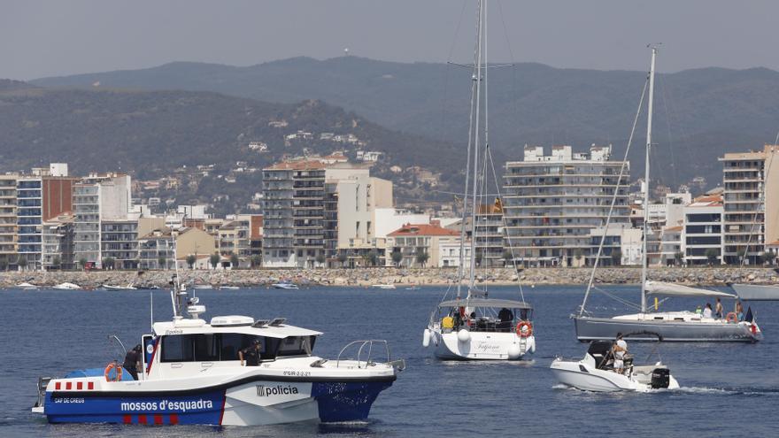 La policia del mar dels Mossos, en acció