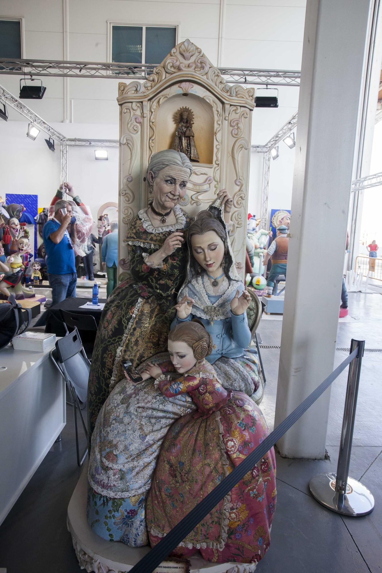 Fallas 2021. La actualidad en una Exposición del Ninot de dos años