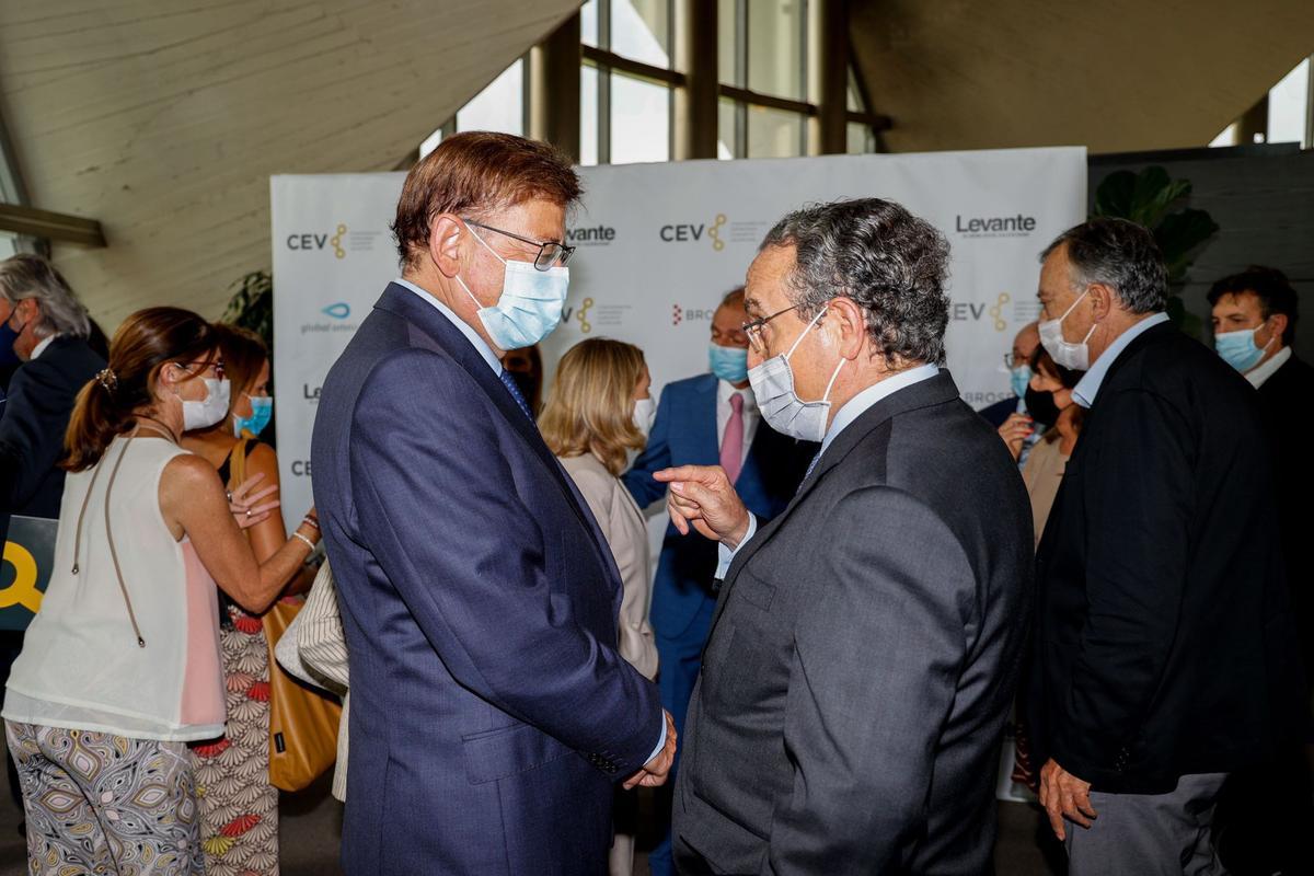 CEV y Levante-EMV reúnen a empresarios y políticos para escuchar a la vicepresidenta