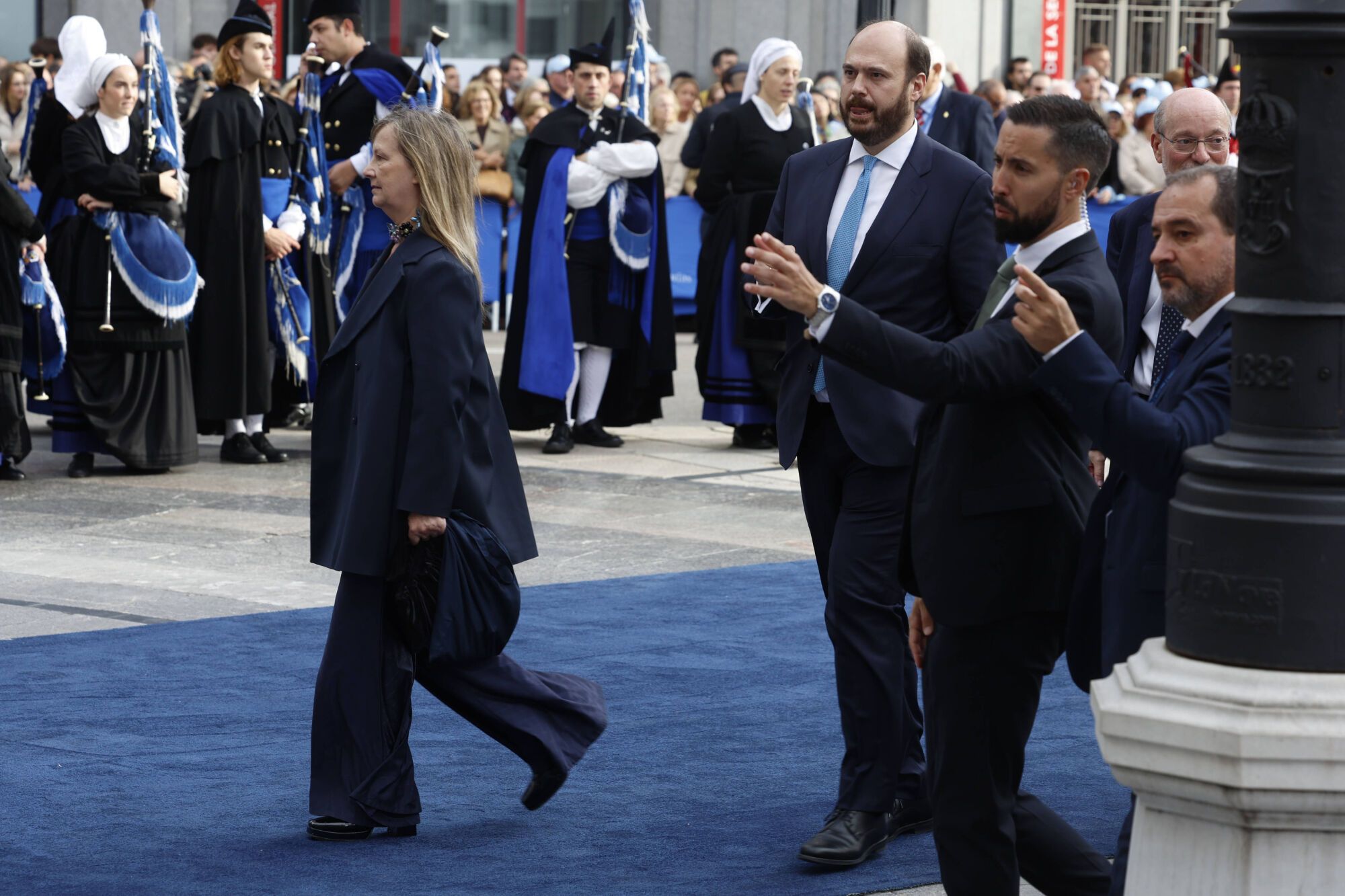 Así fue la llegada de los invitados a los premios "Princesa de Asturias" y su paso por la alfombra azul