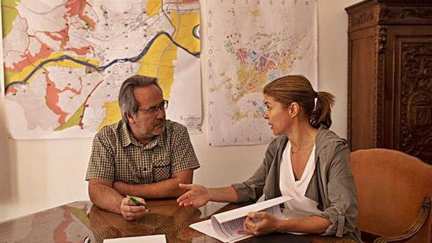 Francisco Guarido y Clara San Damián durante su primera reunión de trabajo.