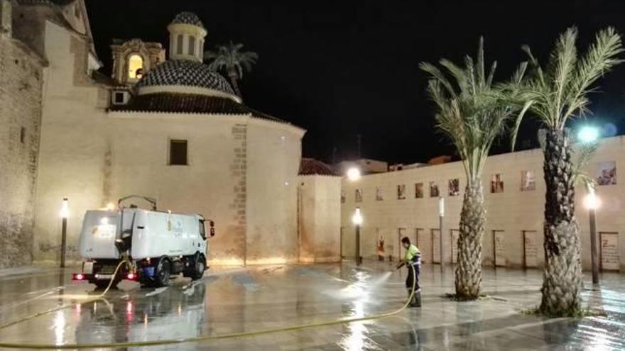 Orihuela reduce el baldeo manual de las calles para ahorrar agua por la sequía