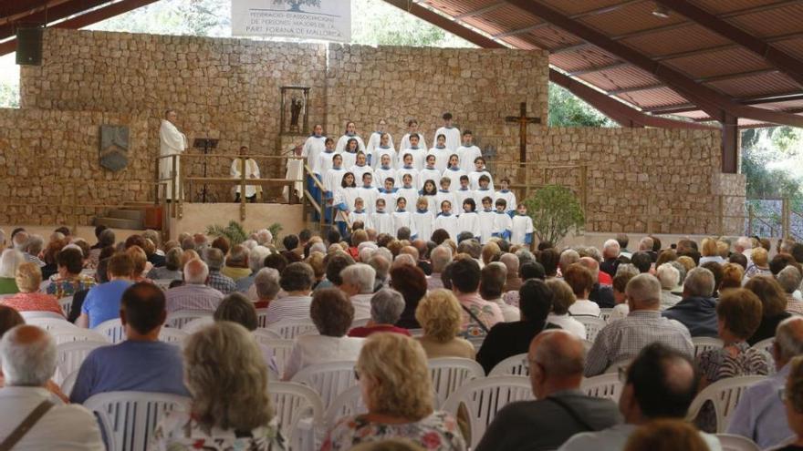 Los Blavets de Lluc han actuado durante la Eucaristía celebrada en el santuario.