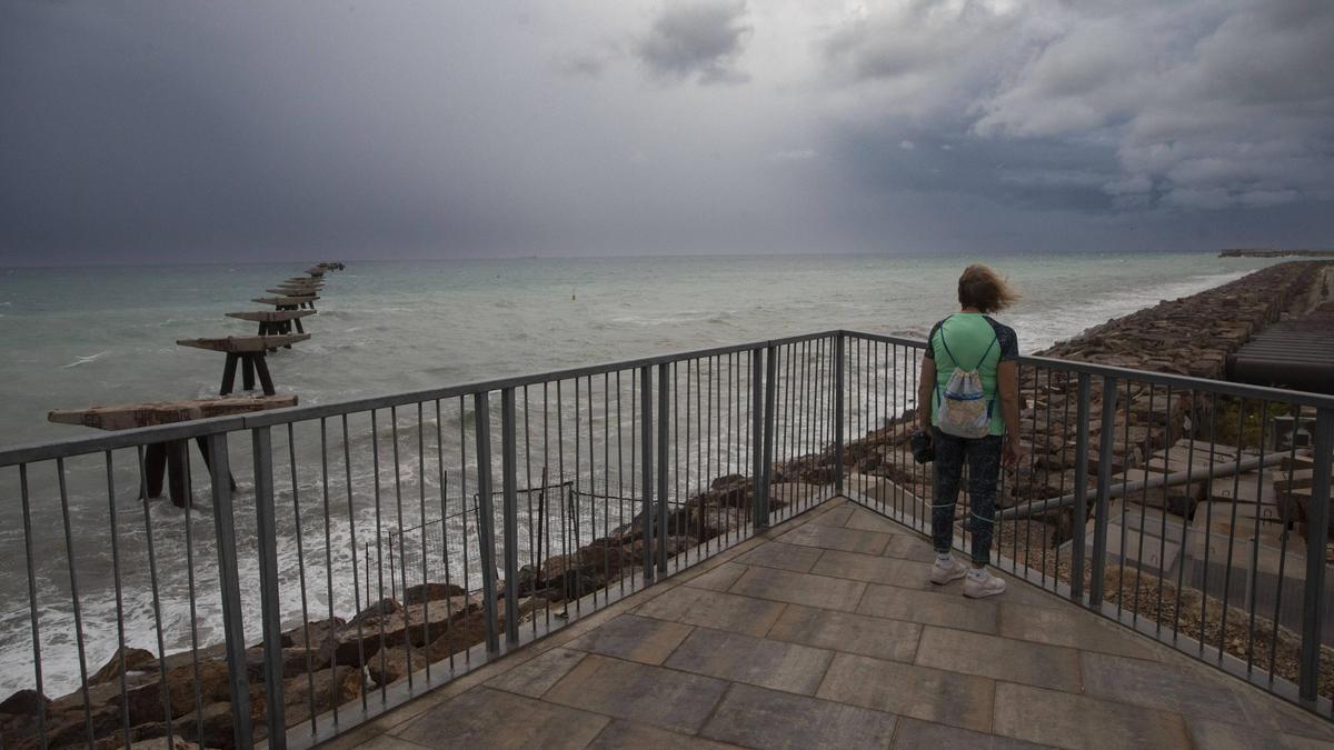 Imagen del Pantalán marítimo, aún pendiente de rehabilitar.