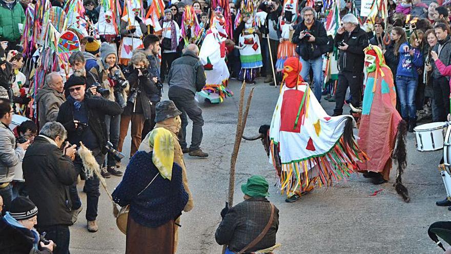 Mascarada de la Visparra en Vigo de Sanabria. | A. Saavedra