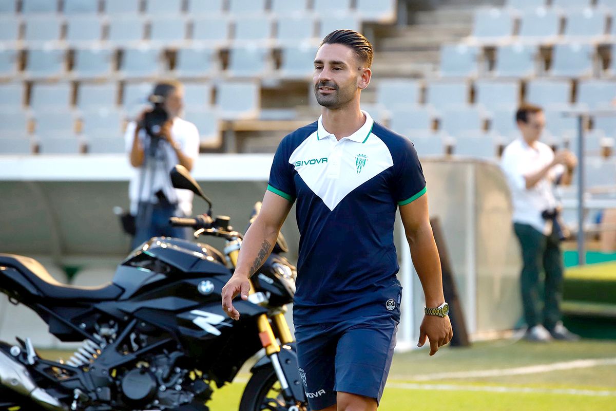 Las nuevas camisetas del Córdoba CF para su estreno en Primera Federación