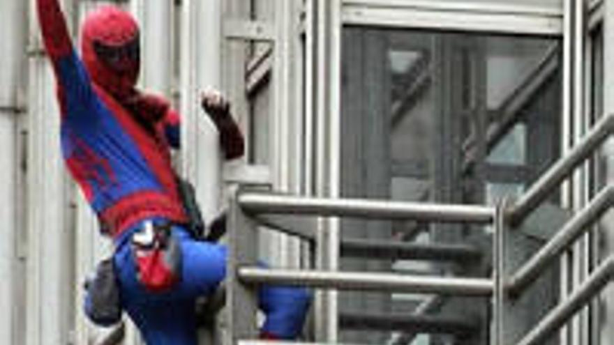 Spiderman se pasa de la raya