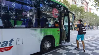 Territori reforzará a partir de septiembre la línea de bus que enlaza Mataró con la UAB