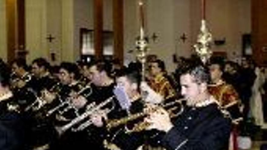 Sólo la banda de la Estrella toca todos los días en la capital