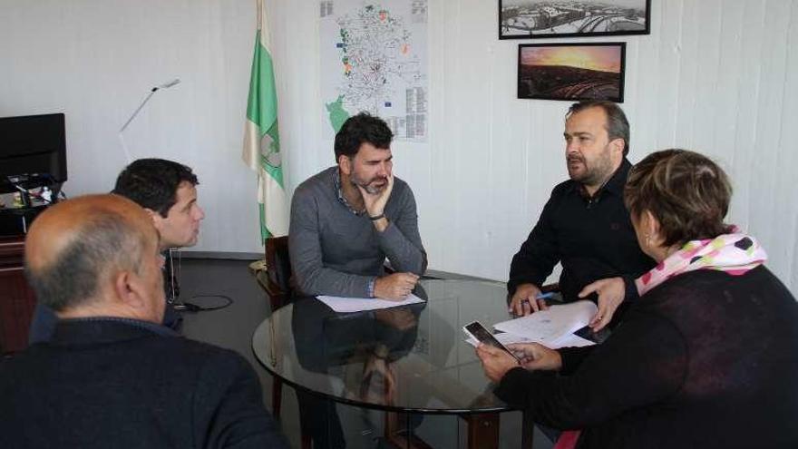 Casares y Cuiña, durante la reunión con Romeu, Portela e Isla.