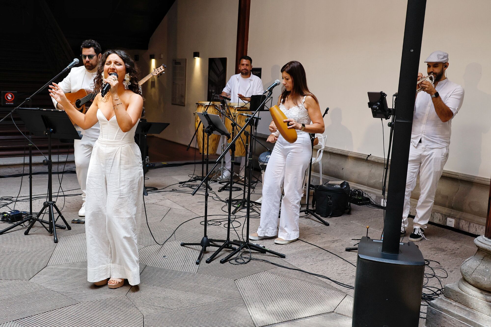 Presentación de la fiesta Bienvenida al Verano en Santa Cruz de Tenerife. 