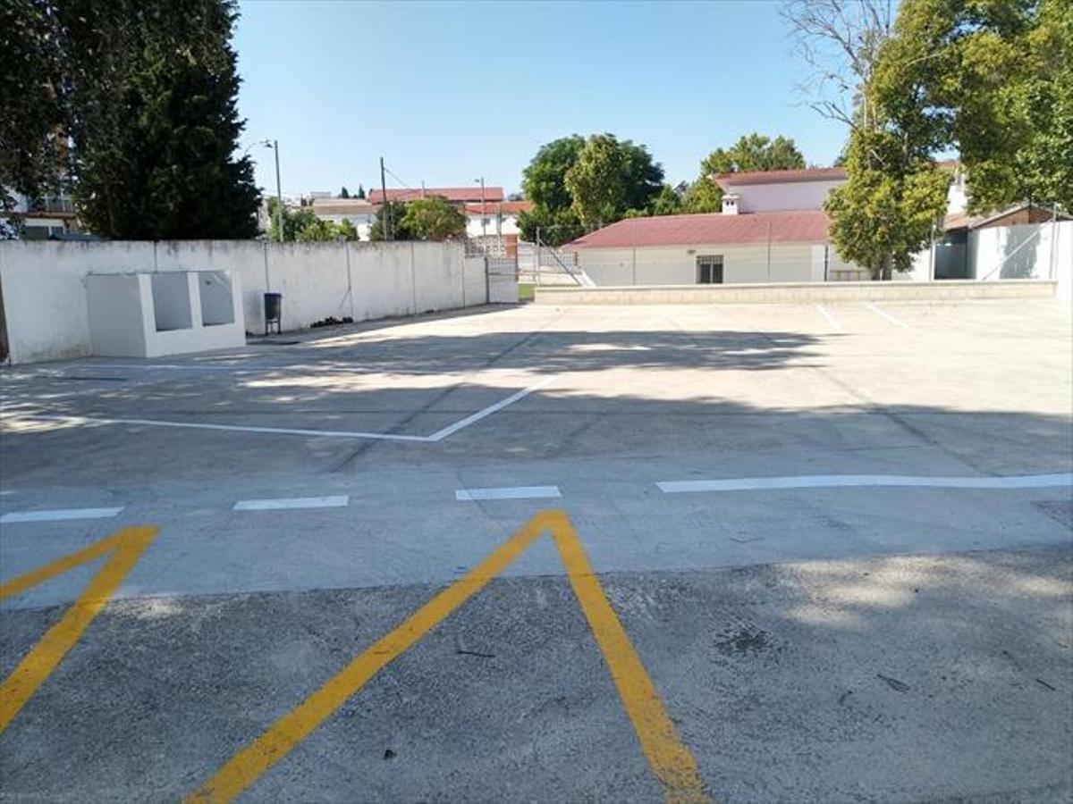 El Ayuntamiento habilita una zona de estancia para autocaravanas