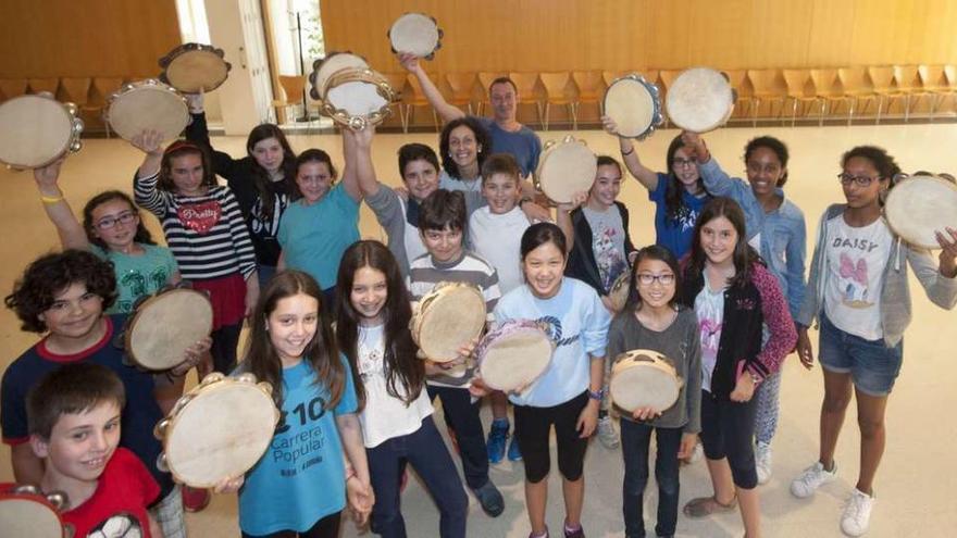 Grupo de pandereteiros da Asociación Cultural Donaire.