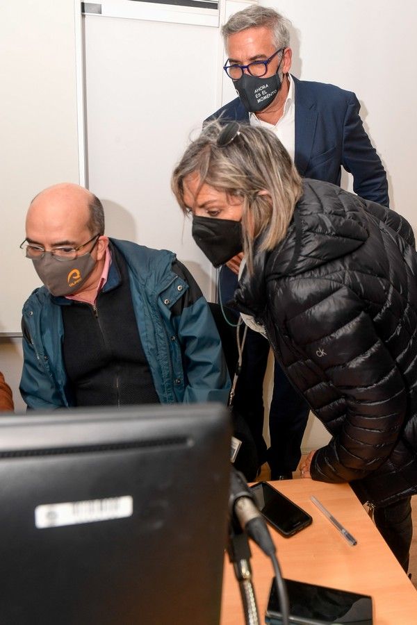 El equipo de Luis Serra celebra la victoria en las elecciones de la ULPGC