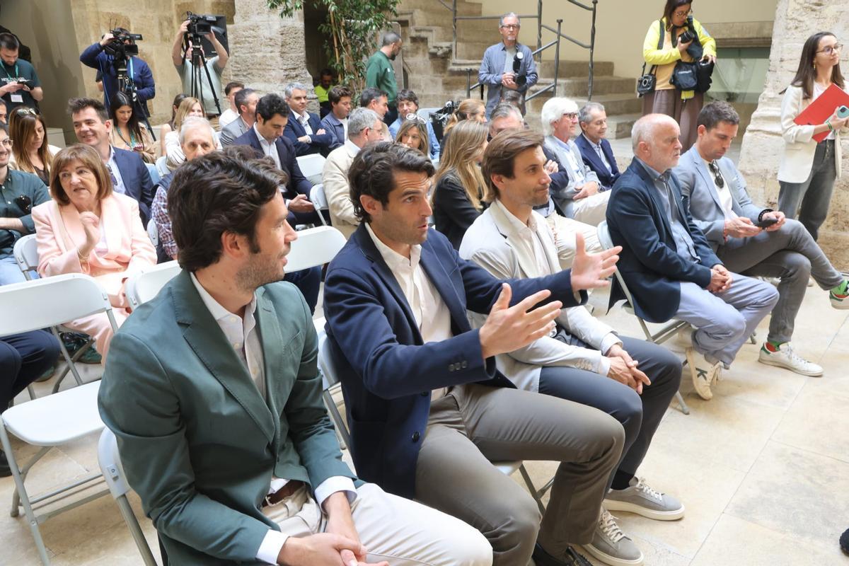 La presentación reunió al mundo del tenis valenciano