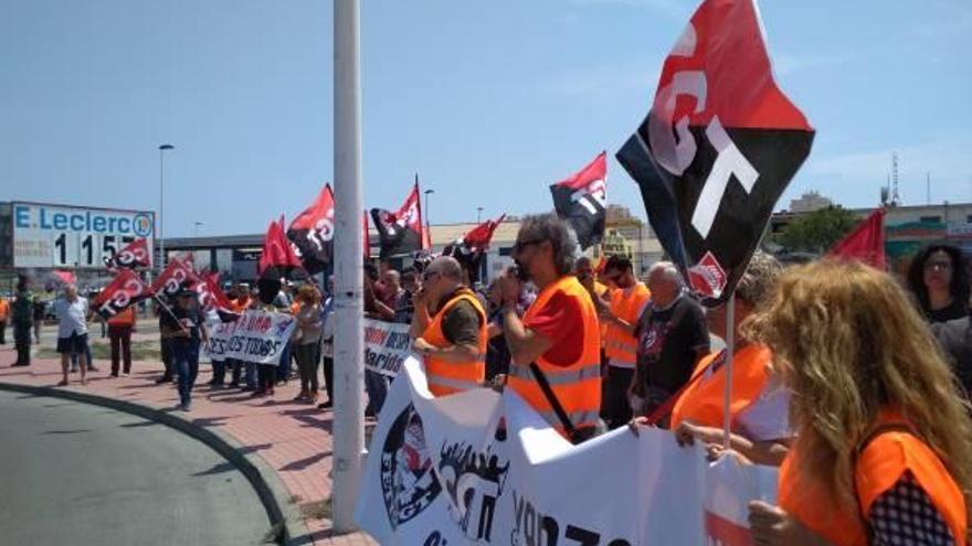 Ruidosa protesta contra un despido