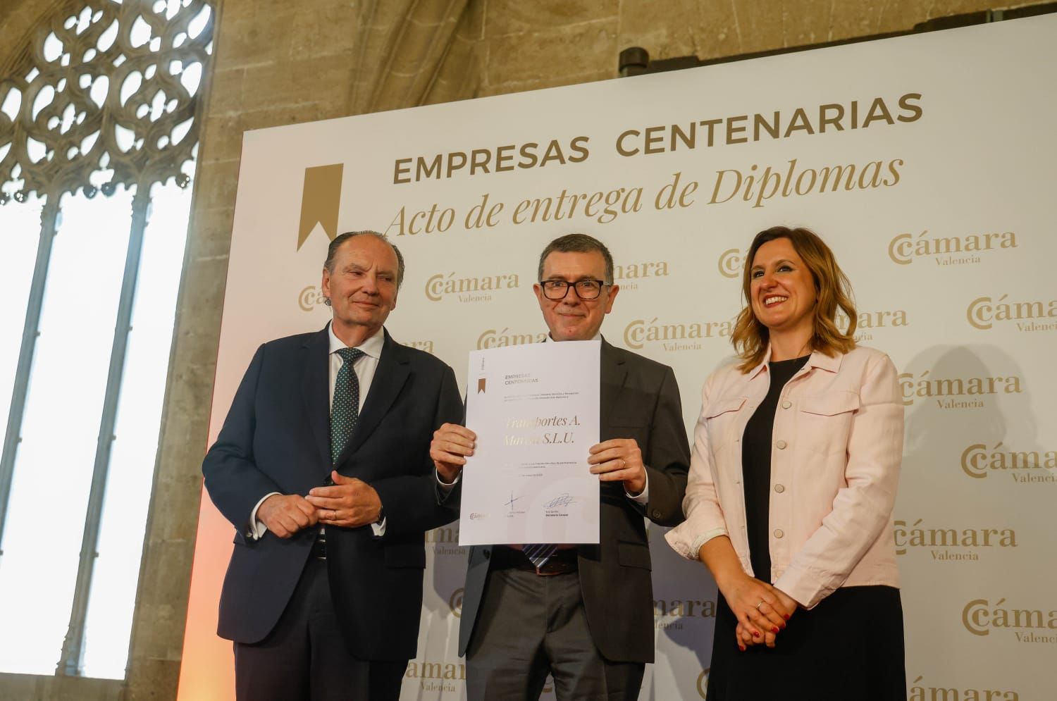 Cámara Valencia homenaje a 26 empresas por su trayectoria centenaria
