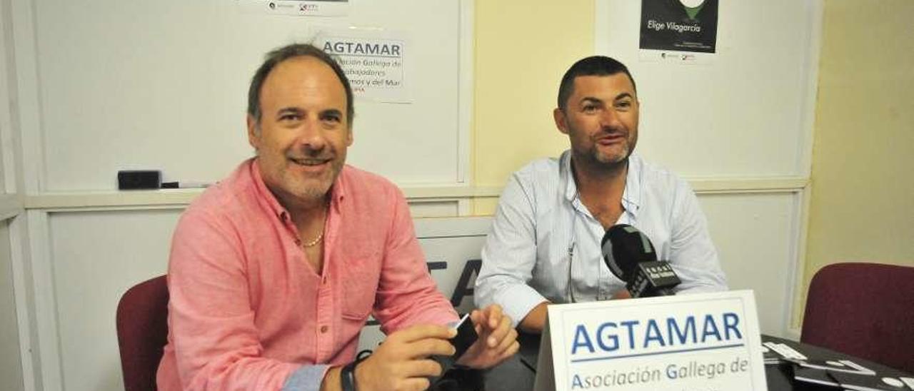 Jesús Diéguez y Eduardo Abad en la sede de Upta, en Vilagarcía. // Iñaki Abella