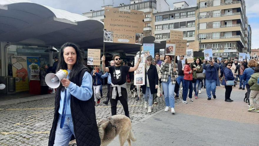 Marcha solidaria con la protectora de animales de Santa Marina