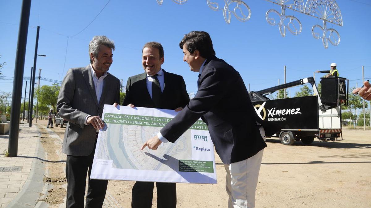 Torrico, Urbano y Coca presentan la finalización de la obra de alcantarillado en El Arenal.
