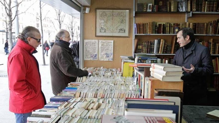 Los libros antiguos, viejos y usados regresan a Zaragoza con su feria