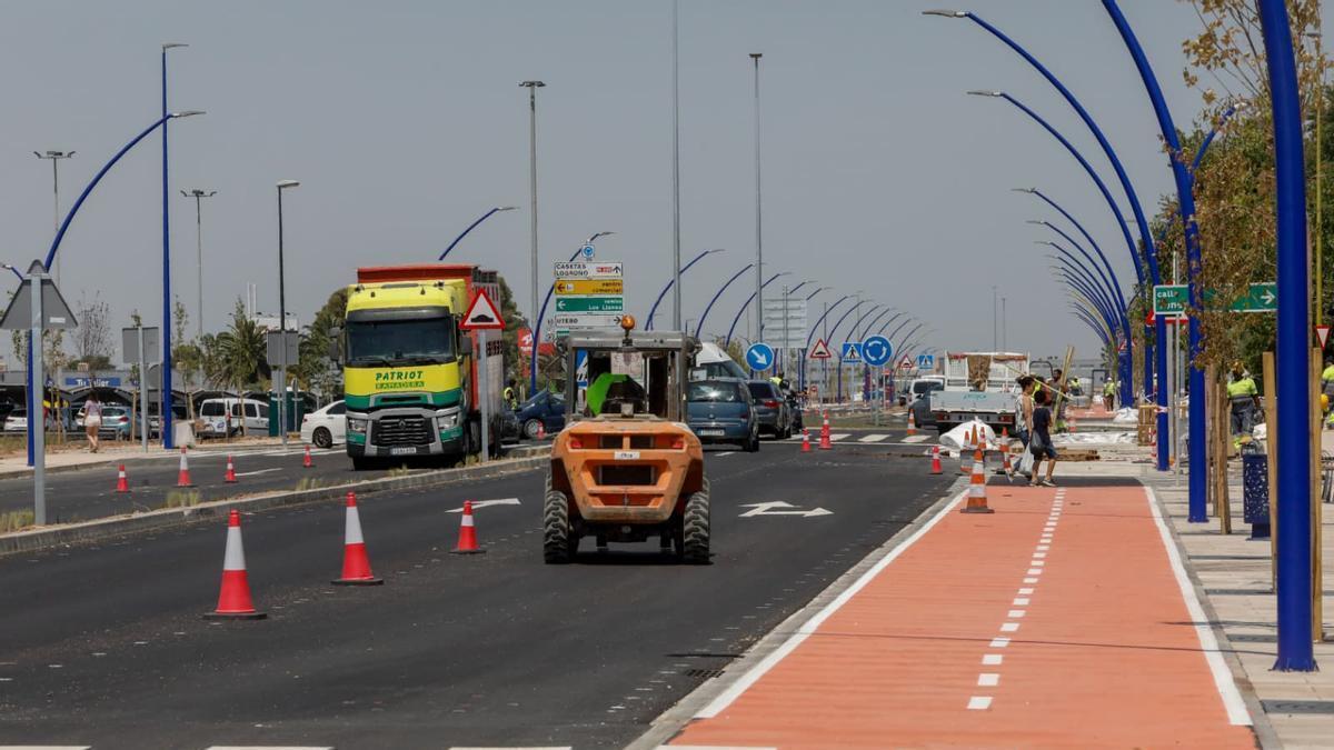 Transportes ha invertido 8,2 millones de euros en transformar la N-232 en avenida en Utebo.