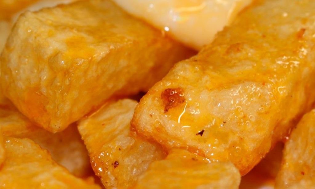 Patatas bravas del Bar Tomàs