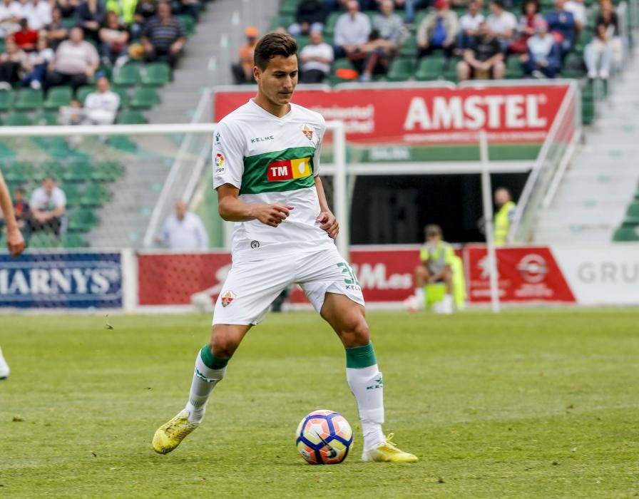 El Elche se queda sin fútbol y cae ante un Numancia muy superior