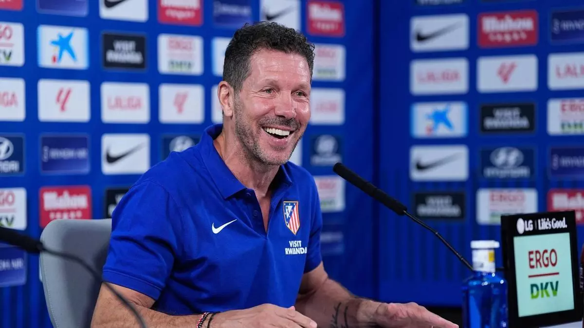 Simeone: "Soy admirador de Mourinho, tengo un gran respeto por él"