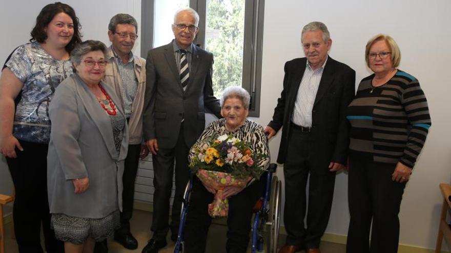 Rosa Díaz amb familiars i Eduard Berloso.