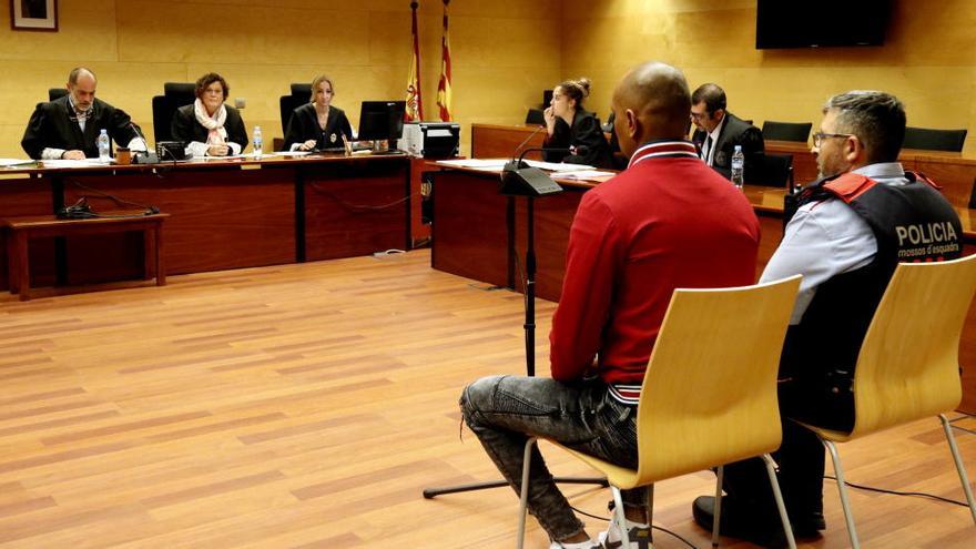 S&#039;enfronta a 11 anys de presó per maltractar la parella i agredir-la sexualment a Figueres