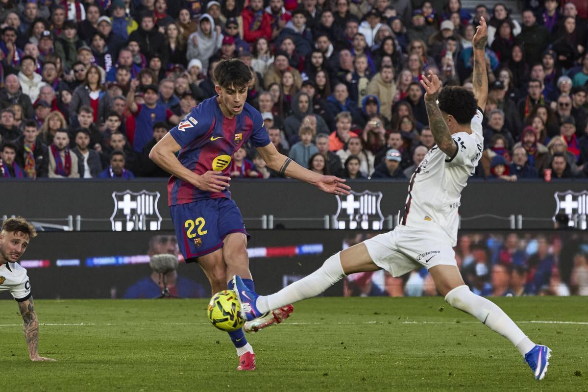 Bernal definió su primer gol con este remate de izquierda